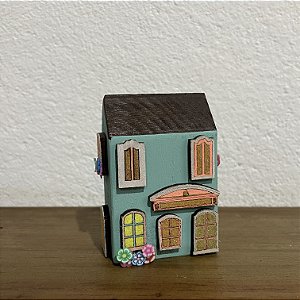 Casinha Verde com Flores