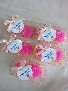 MIni Rosas na caixa de acetato