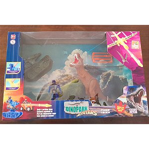 DINOPARK HUNTERS FORÇA TÁTICA - Aventura Pré-Histórica em Grande Estilo