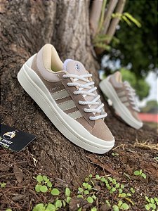 Tênis Adidas Campus.