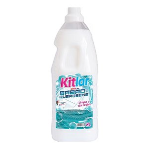 Sabão com Querosene Kitlar 2L Ação Repelente Limpa e da Brilho