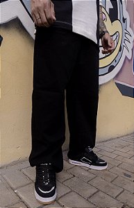 Calça baggy