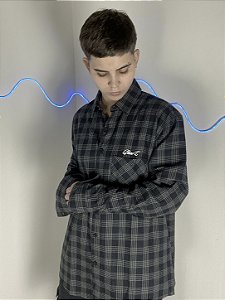 Camiseta de botão plano c