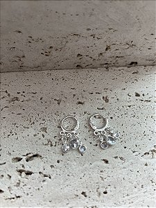 Argola pingentes bolinhas - prata