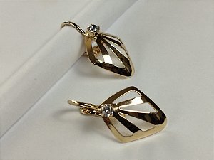 Brinco  Desing Vazado Dourado Essencial