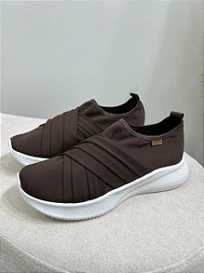 ANA CAPRI TÊNIS TECIDO LYCRA BROWMNY