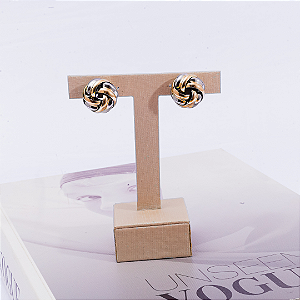 Brinco Oval Entrelaçado