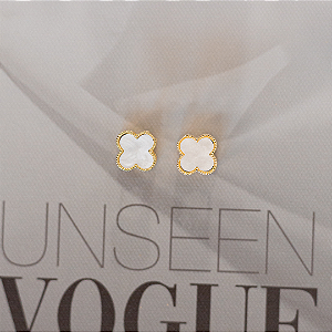 Brinco Trevo Madrepérola