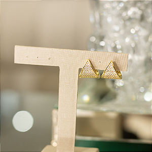 Brinco Triangulo fecho Click