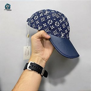 Boné Louis Vuitton - Couro Sintético M7582L