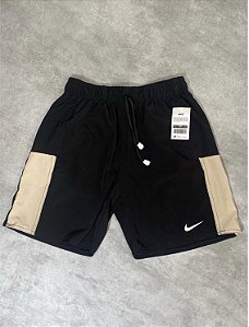 Bermuda Nike - Preta Detalhe Bege BG037