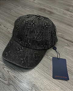 Boné Louis Vuitton - Jeans Preto M7256M