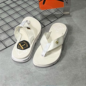 Chinelo Kenner - CHK009