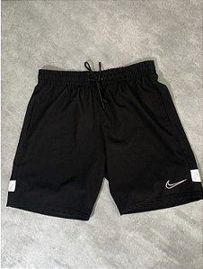 Bermuda Nike - Preto BG039