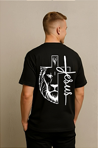 CAMISETA OVERSIZED JESUS LEÃO *COSTAS