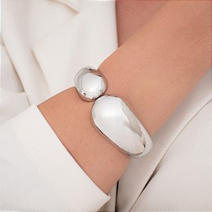BRACELETE ABERTO PONTA BOLEADA