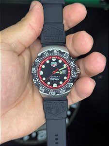 TAG FORMULA 1 - PRETO - MOSTRADOR PRETO