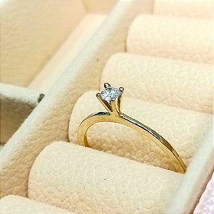 Anel solitário em ouro 18k