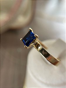 Anel de Formatura em Ouro 18K com Safira Azul Retangular