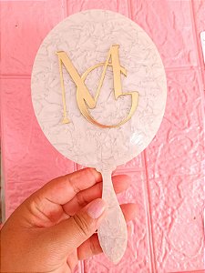 Espelho de mão com Monograma do Logotipo - Madrepérola e Dourado.