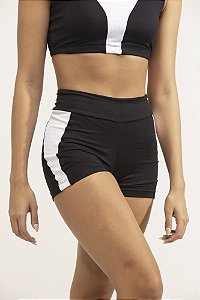 Shorts Flora - Preto com Branco texturizado