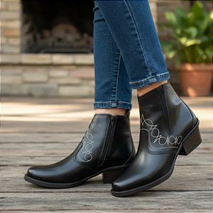 Bota Country Feminina Com Ziper Fecho Cor Preta Cowboy Vaquejada Cavalgada Rodeio Botina Couro Legitimo Original Marca Campolina Salto Carrapeta