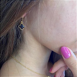 Brinco trevo cravejado