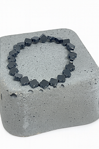 PULSEIRA VAN CLEEF HEMATITA/ AMOR PRÓPRIO