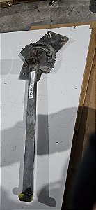 Máquina Do Vidro Lado Direito Com Motor 24v Bicudos Mercedes-Benz: 709/1935/LS 1938/L 1218/1418/1620 Cód: 709 1935