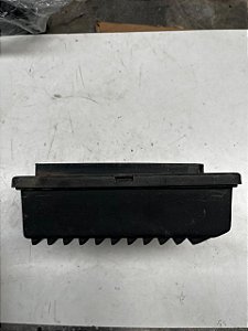 Acabamento lateral parabrisa volvo fh