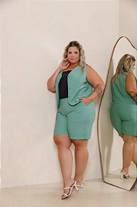 Conjunto Feminino Plus Size Colete Sensorial e Bermuda Sensorial Casual Elegante