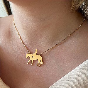 Gargantilha Vaqueira com Mulher Cavalgando