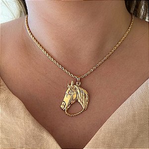 Colar Feminino Cavalo com Rédea no Cordão Baiano