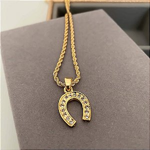 Colar Feminino Ferradura Cravejada com Cordão Baiano