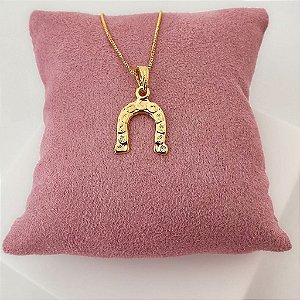 Colar Feminino Ferradura com Detalhes