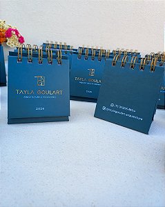 Kit com 50 Mini Calendários 2026 com Sua Logo | Brinde Corporativo