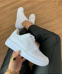 Tênis Nike Air Force 1 '07 FlyEase Feminino