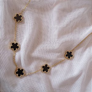 Colar Flor Preta Dourado Banhado Ouro 18k Antialérgico