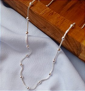 Gargantilha Esferas Prateada Leve Fina Banhado Ouro 18k Antialergico