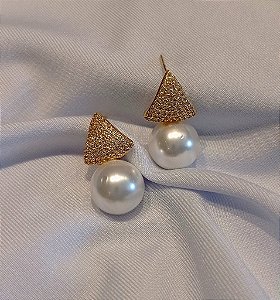 Brinco Classico Modelo Lady Diana Banhado Ouro 18k Antialergico