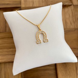 Colar Feminino Ferradura Cravejada com Zircônia Banhado a Ouro 18K
