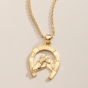 Colar Feminino Cavalo e Ferradura Rústico com Cordão Baiano Banhado a Ouro 18K