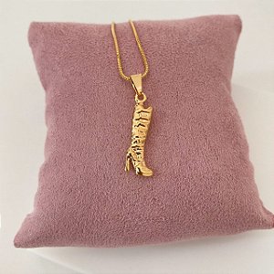 Colar Feminino Bota com Salto Country Banhado a Ouro 18K