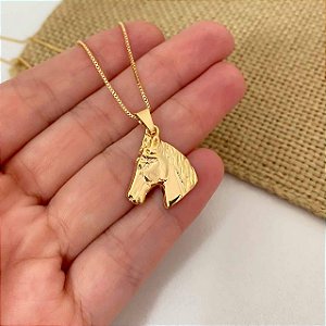 Colar Feminino Cabeça de Cavalo Médio Banhado a Ouro 18K