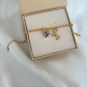 Pulseira Feminina Cavalo com Pedra em Formato de Coração Banhada a Ouro 18K