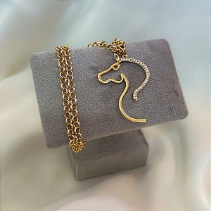Colar Feminino Cavalo Charme Zircônias com Elo Português Banhado a Ouro 18K