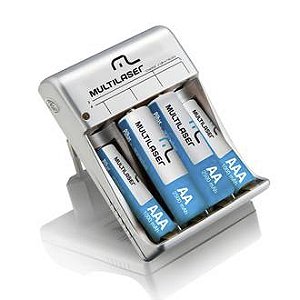 Carregador de Pilha Multilaser c/ 2 Pilhas AA e 2 Pilhas AAA - CB045
