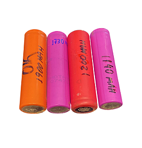 Pilha Bateria Recarregável 18650 (retiradas de baterias de notebook e testadas - 1.140mah a 1.900mah)