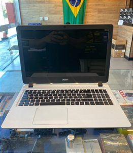 Notebook Acer Aspire ES1-572 Core i3 7100u 8GB SSD 128GB 15,6" SEMINOVO (tela com manchinhas esbranquiçadas)