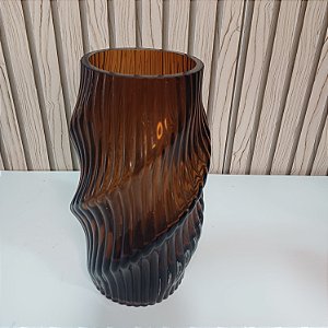 Vaso em Vidro Marrom Tubo Torcido 23cm